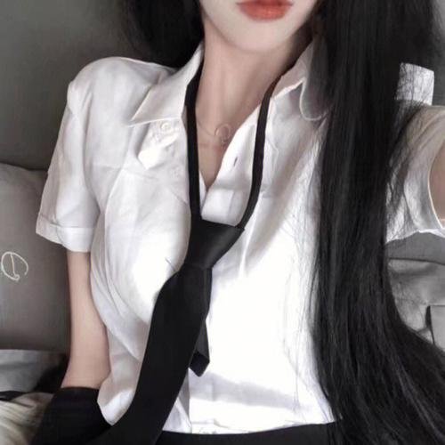 半梦半醒的人生 封面