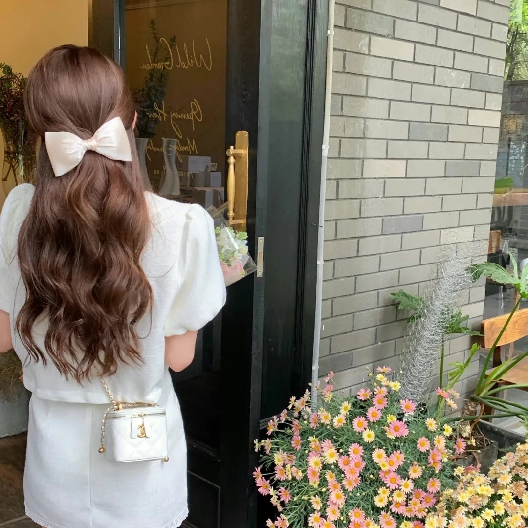 女傧相 封面